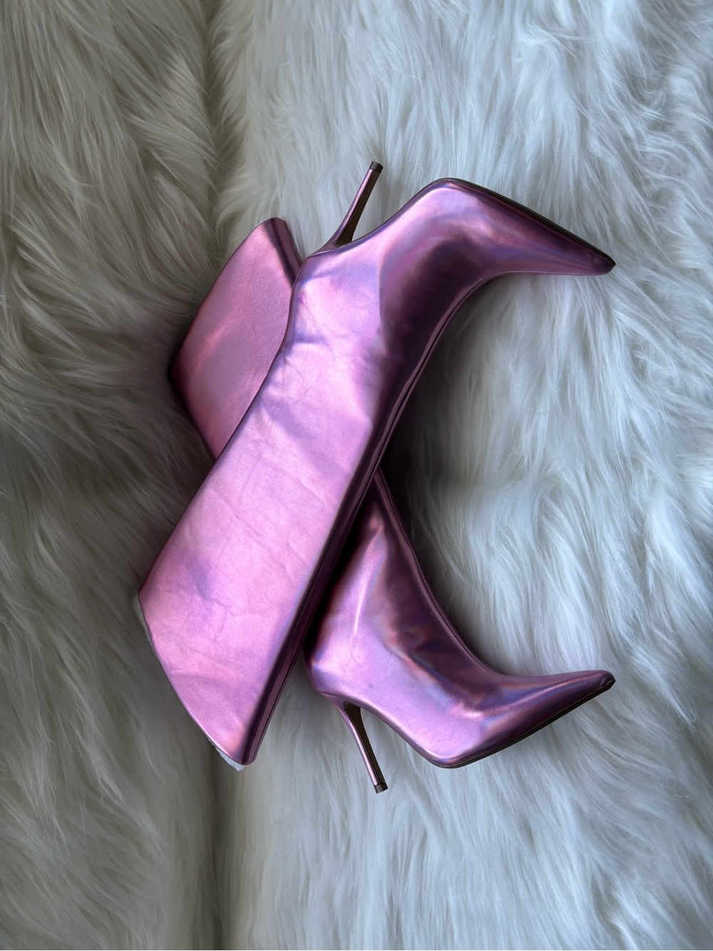 Steve Madden “Sarina” Pink Iridescent Knee-high Boots. FUN…FUN size 7 NWOT $90.